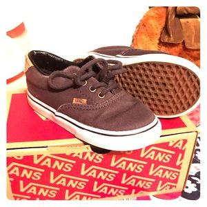 Kids Black and Tan Vans shoes size 8